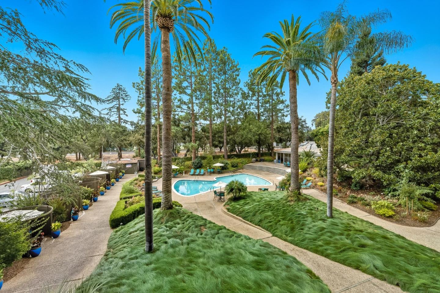 Detail Gallery Image 28 of 45 For 101 Alma St #207,  Palo Alto,  CA 94301 - 3 Beds | 2/1 Baths