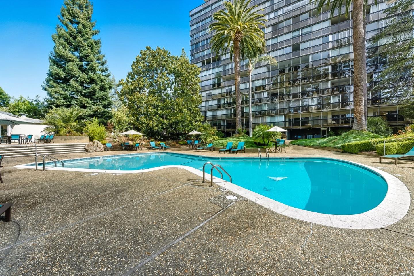 Detail Gallery Image 33 of 45 For 101 Alma St #207,  Palo Alto,  CA 94301 - 3 Beds | 2/1 Baths
