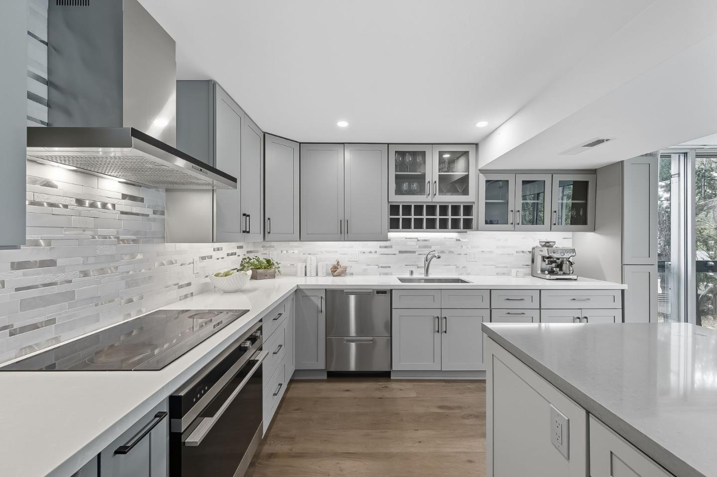 Detail Gallery Image 8 of 45 For 101 Alma St #207,  Palo Alto,  CA 94301 - 3 Beds | 2/1 Baths