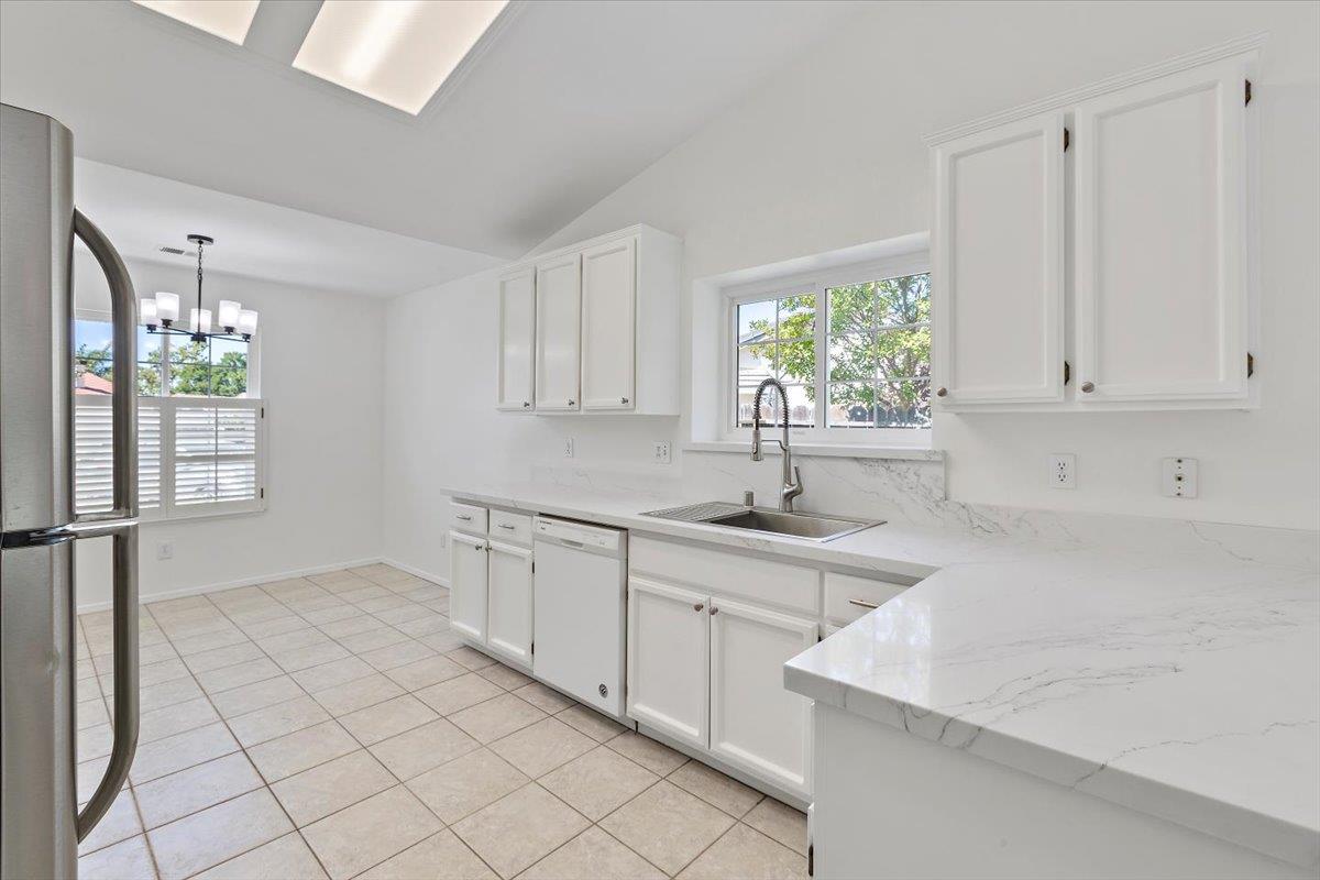Detail Gallery Image 16 of 40 For 2181 Osborne Cir, Hollister,  CA 95023 - 3 Beds | 2 Baths