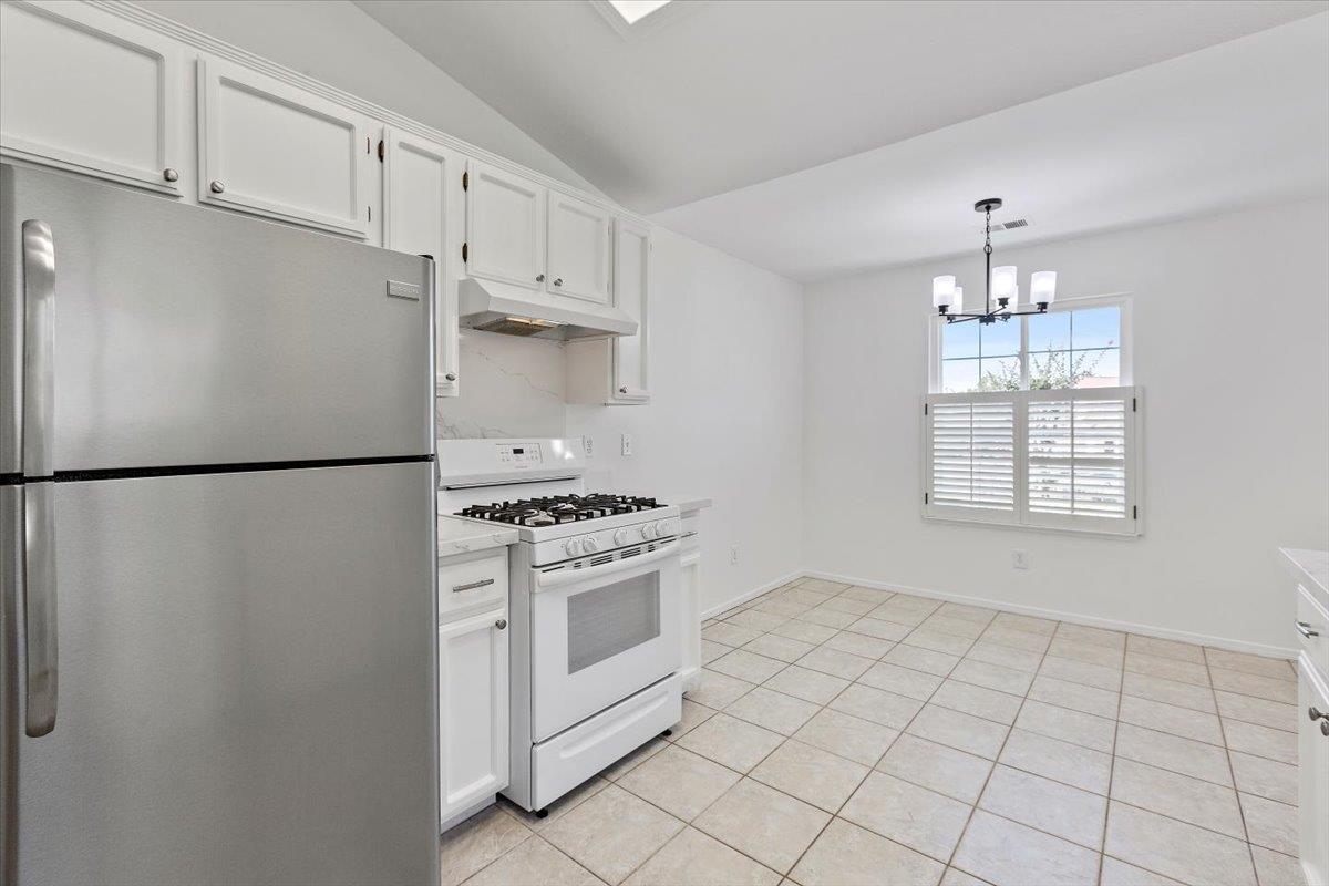 Detail Gallery Image 19 of 40 For 2181 Osborne Cir, Hollister,  CA 95023 - 3 Beds | 2 Baths