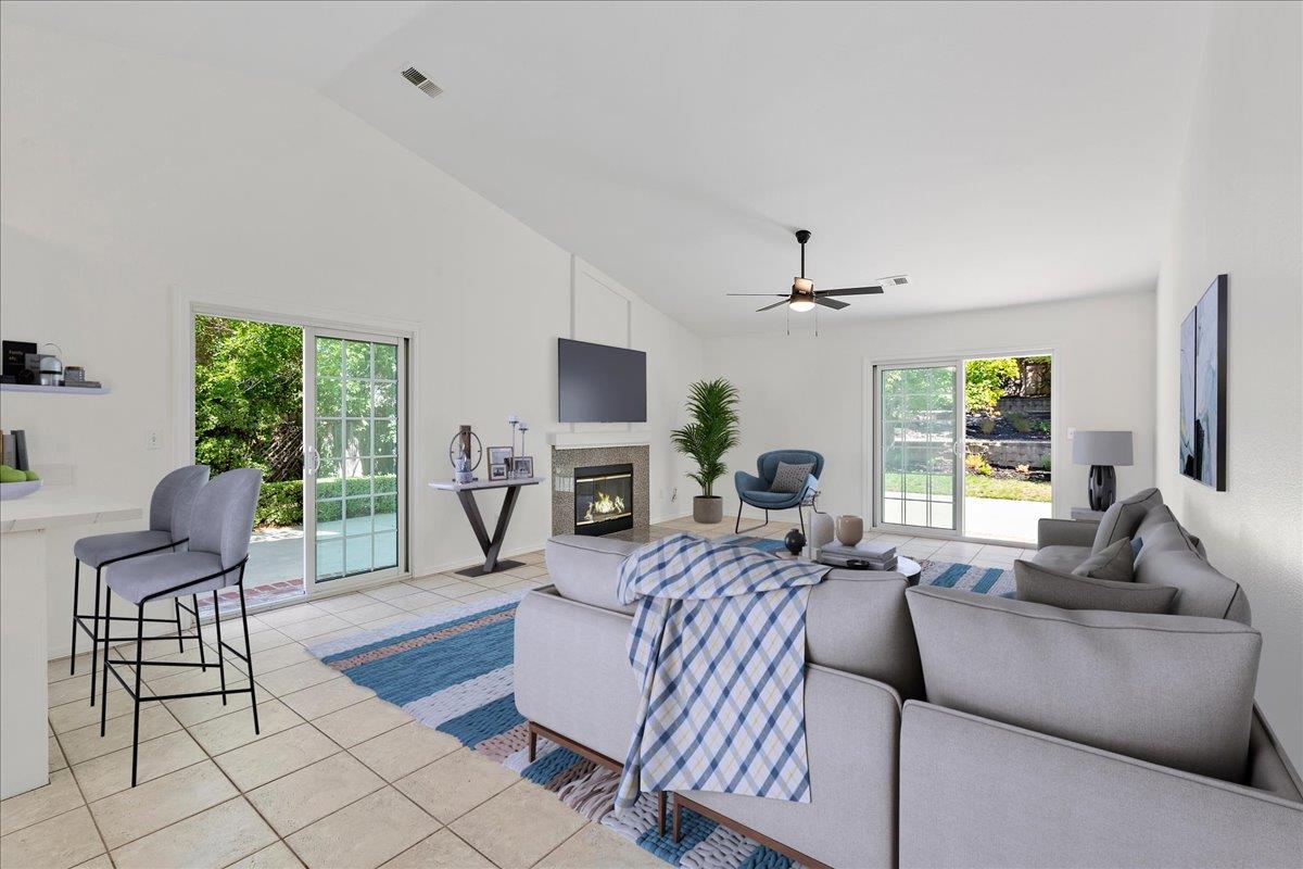 Detail Gallery Image 7 of 40 For 2181 Osborne Cir, Hollister,  CA 95023 - 3 Beds | 2 Baths
