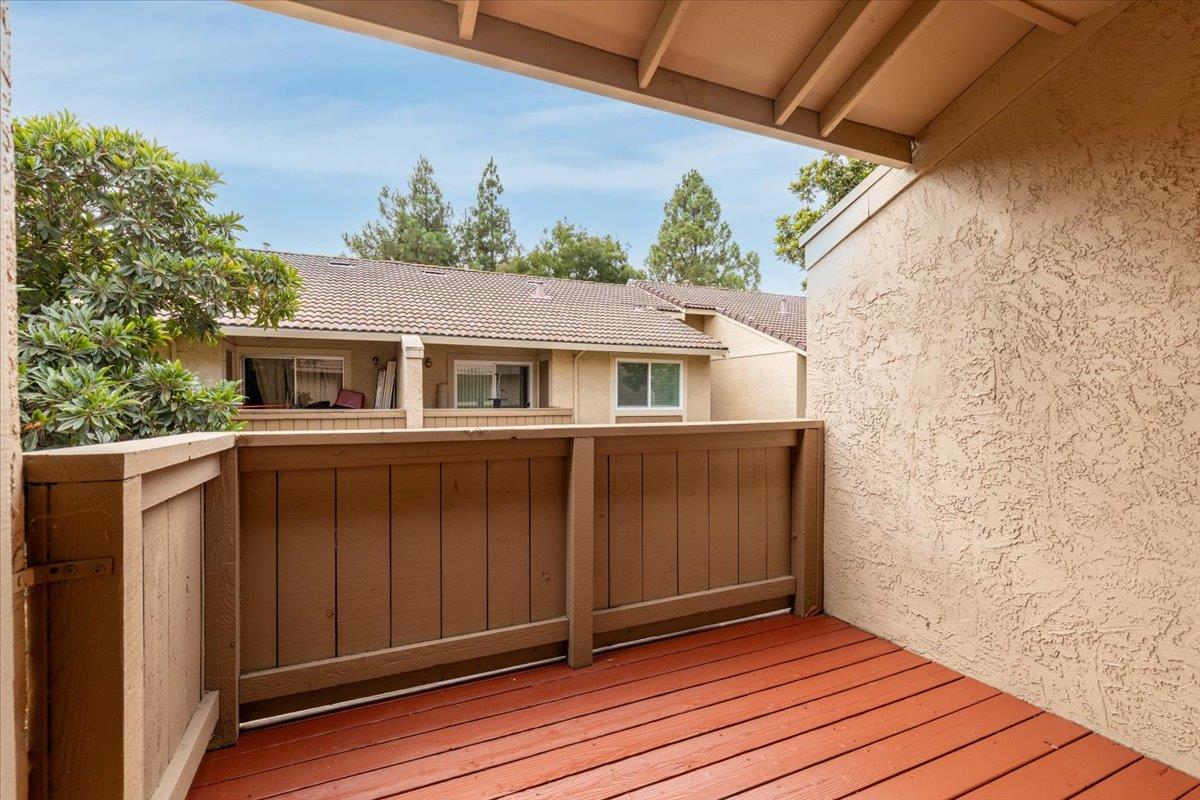Detail Gallery Image 2 of 13 For 210 Damsen Dr, San Jose,  CA 95116 - 2 Beds | 2 Baths