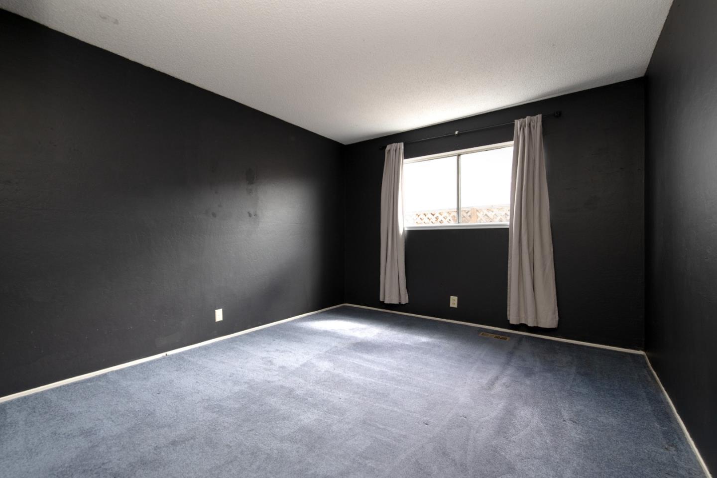 Detail Gallery Image 12 of 20 For 1098 Noriega Ave, Sunnyvale,  CA 94086 - 3 Beds | 2 Baths