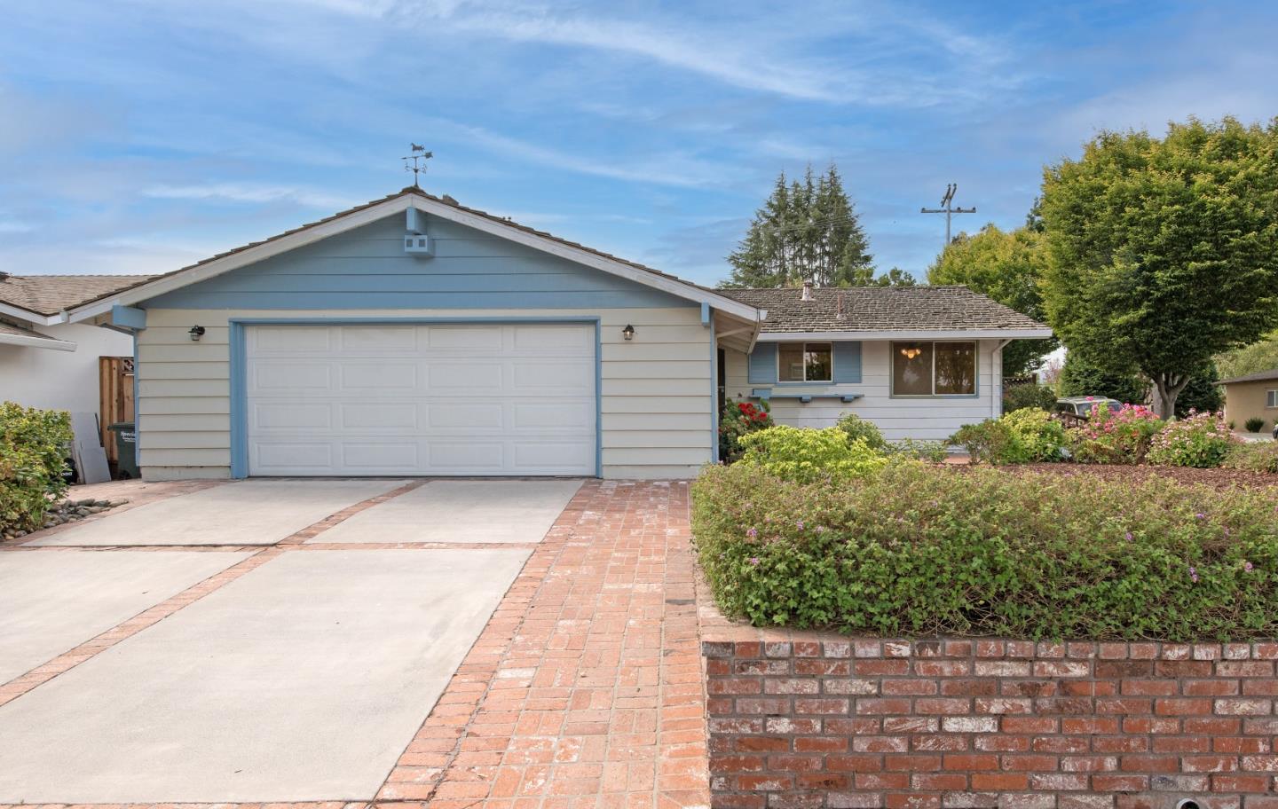 Detail Gallery Image 3 of 20 For 1098 Noriega Ave, Sunnyvale,  CA 94086 - 3 Beds | 2 Baths