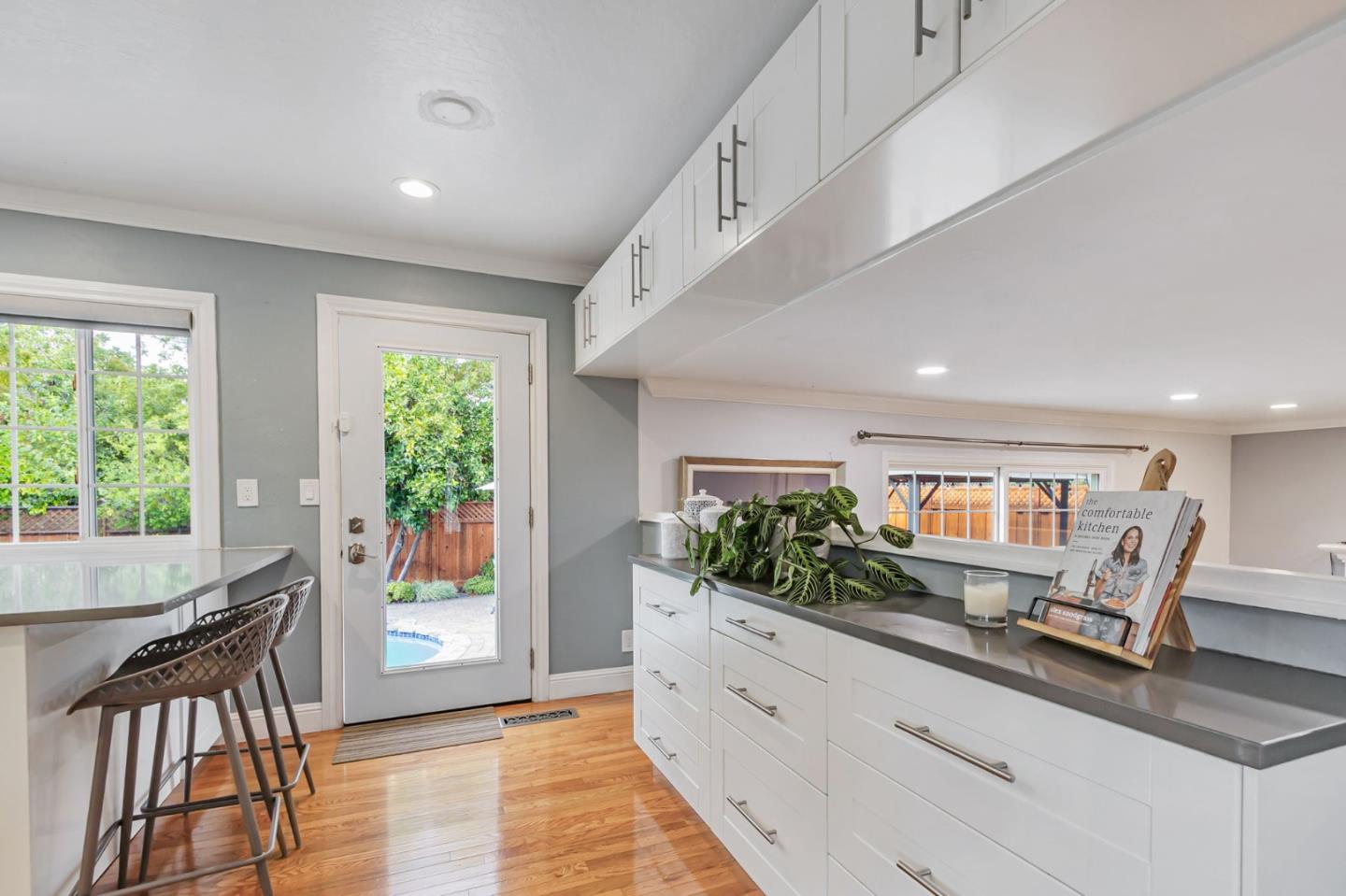 Detail Gallery Image 13 of 47 For 1273 Pintail Ct, San Jose,  CA 95118 - 4 Beds | 2/1 Baths