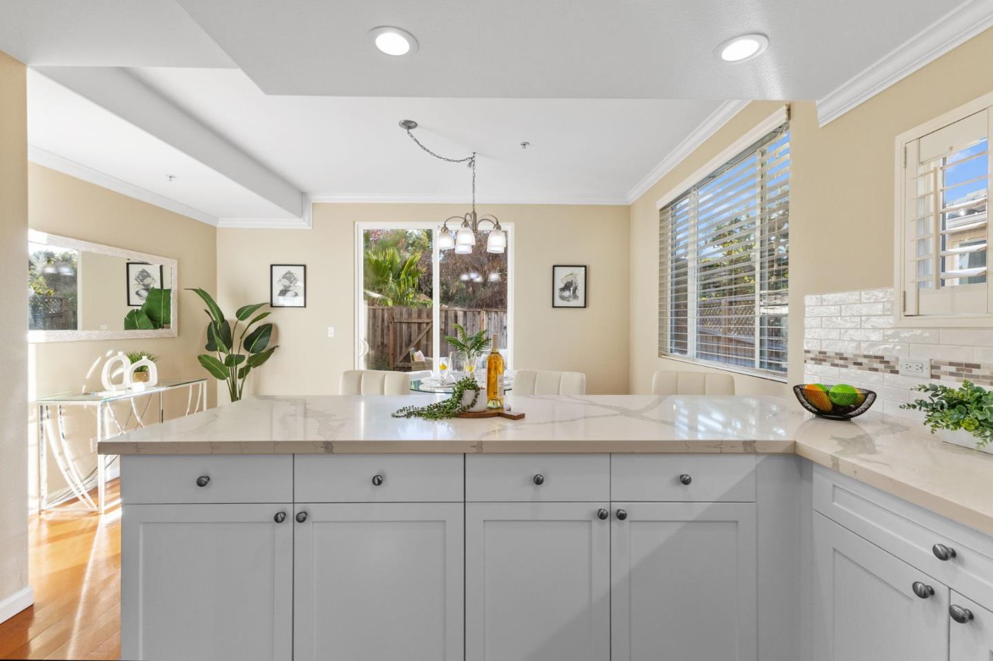 Detail Gallery Image 11 of 40 For 2633 Villa Cortona Way, San Jose,  CA 95125 - 3 Beds | 2/1 Baths