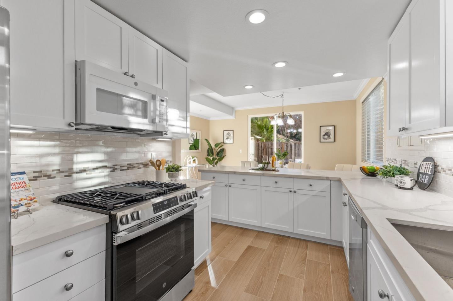 Detail Gallery Image 7 of 40 For 2633 Villa Cortona Way, San Jose,  CA 95125 - 3 Beds | 2/1 Baths