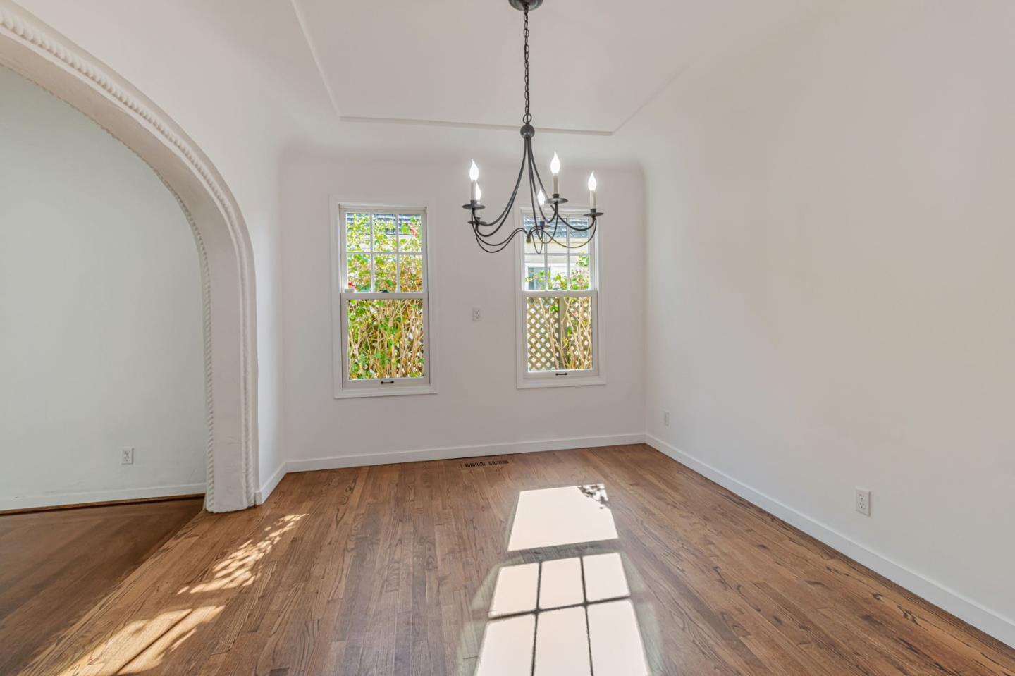 Detail Gallery Image 12 of 27 For 1567 Mcdaniel Ave, San Jose,  CA 95126 - 3 Beds | 2 Baths