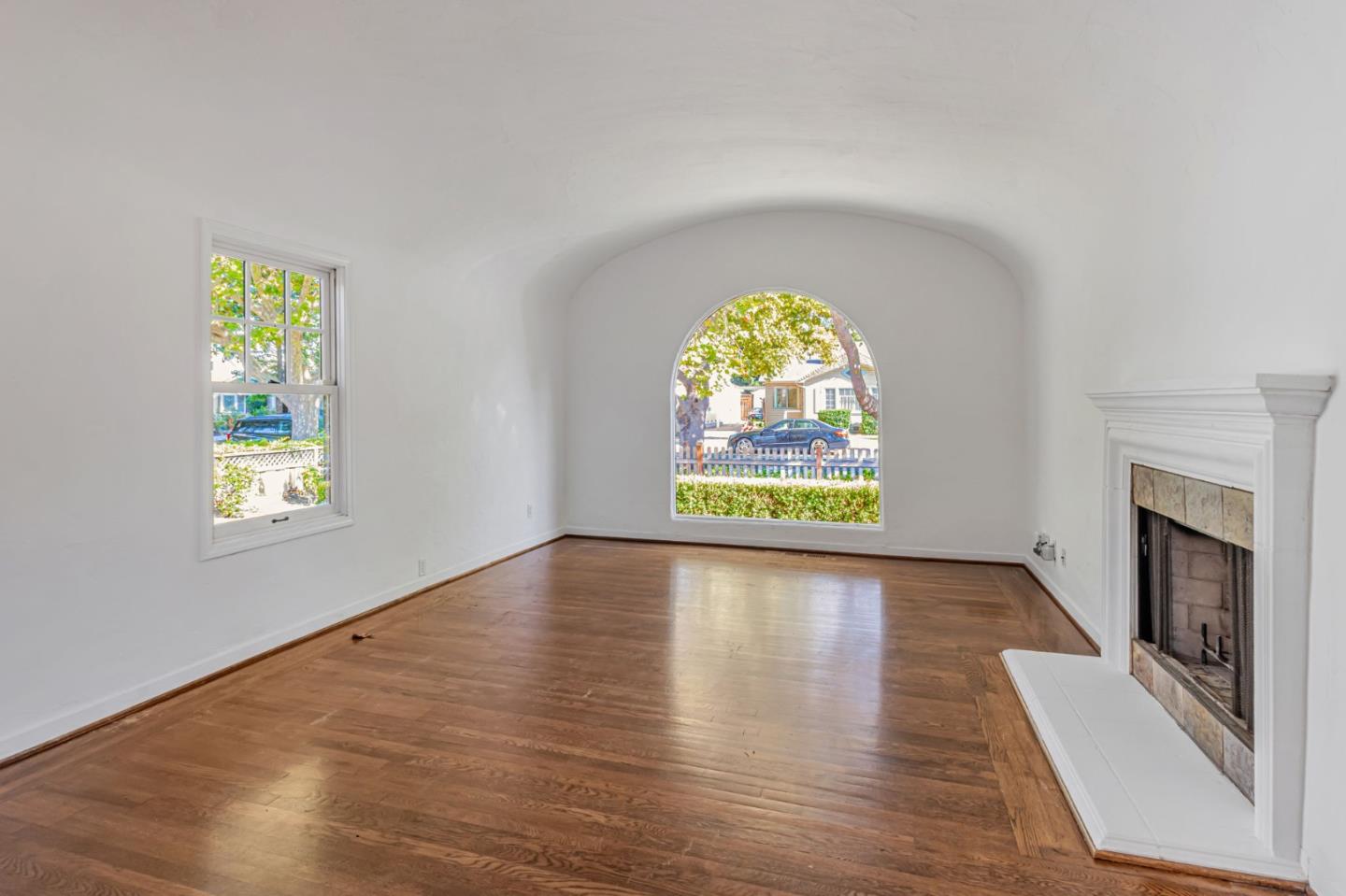 Detail Gallery Image 3 of 27 For 1567 Mcdaniel Ave, San Jose,  CA 95126 - 3 Beds | 2 Baths