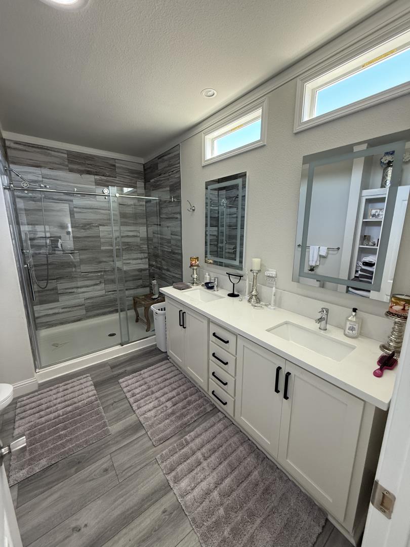 Detail Gallery Image 9 of 12 For 144 Holm Rd #112,  Watsonville,  CA 95076 - 3 Beds | 2 Baths