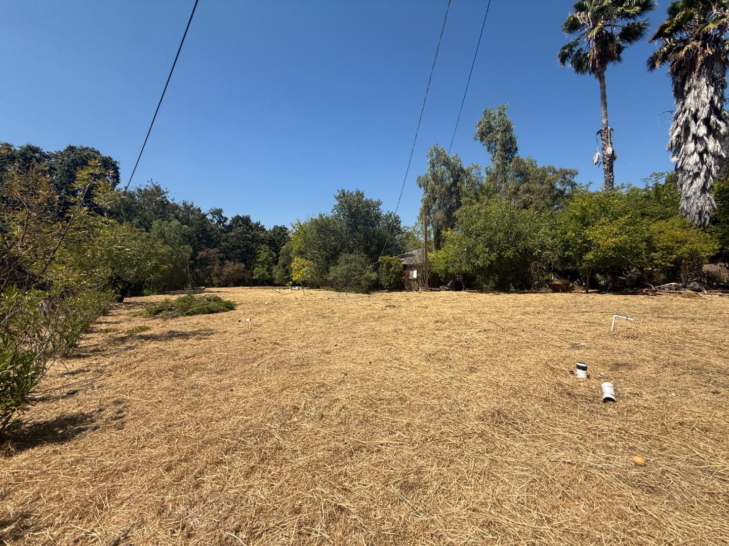 Detail Gallery Image 13 of 26 For 20560 Henwood Rd, San Jose,  CA 95120 - 3 Beds | 2 Baths