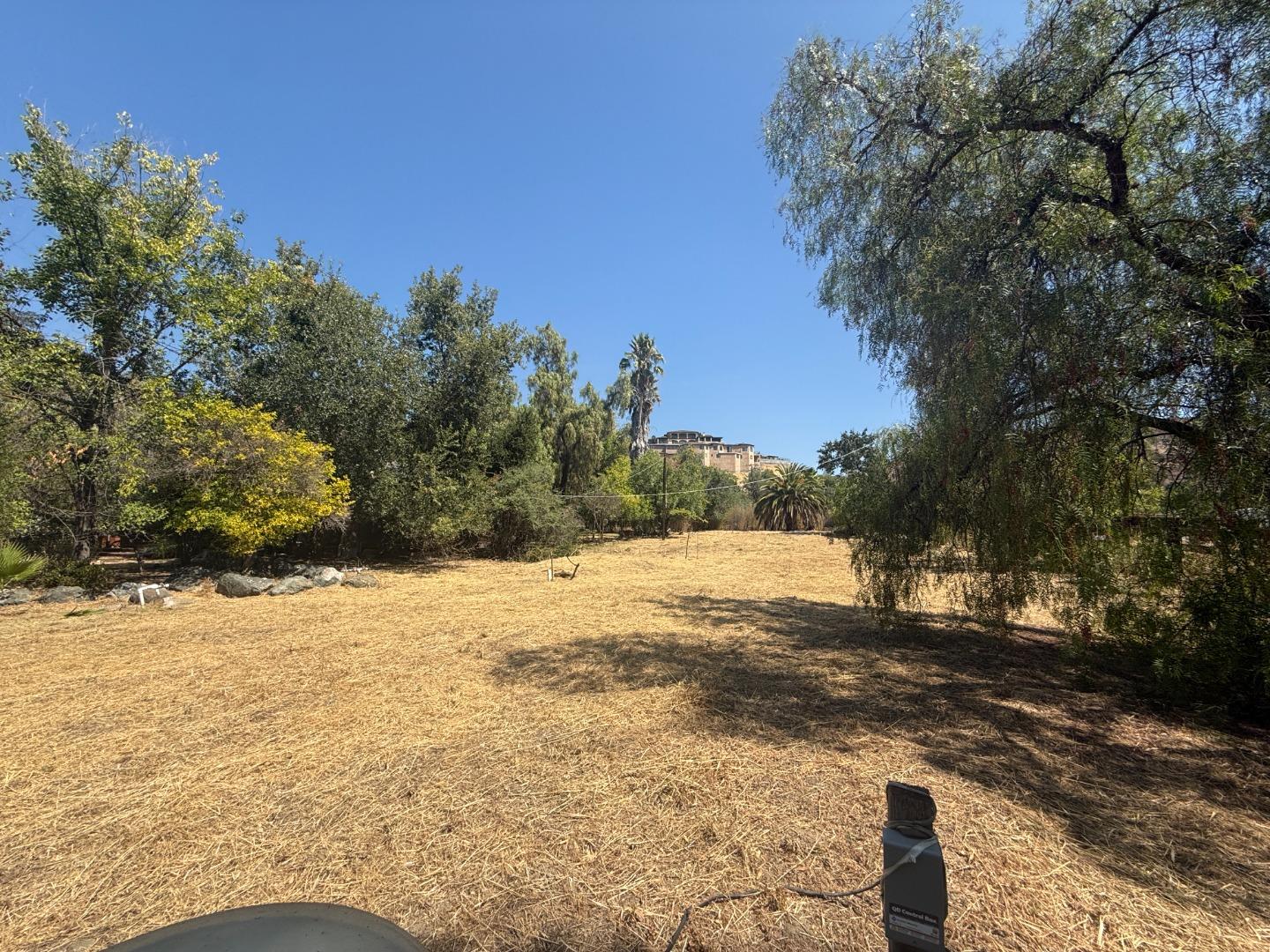 Detail Gallery Image 16 of 26 For 20560 Henwood Rd, San Jose,  CA 95120 - 3 Beds | 2 Baths