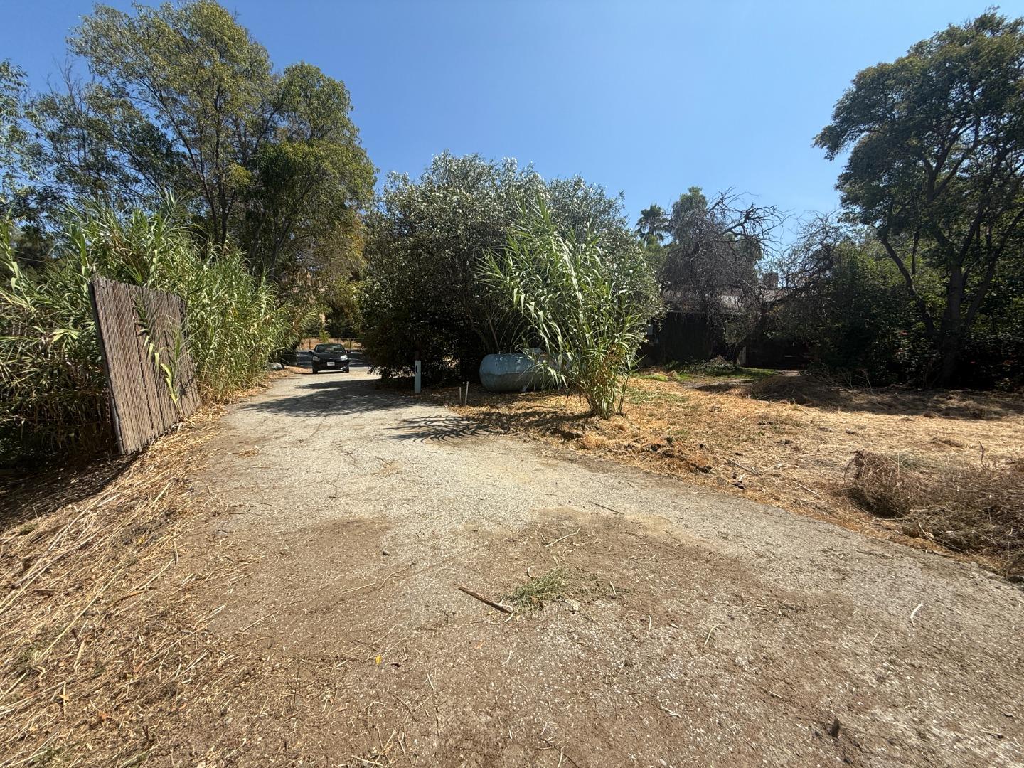 Detail Gallery Image 22 of 26 For 20560 Henwood Rd, San Jose,  CA 95120 - 3 Beds | 2 Baths