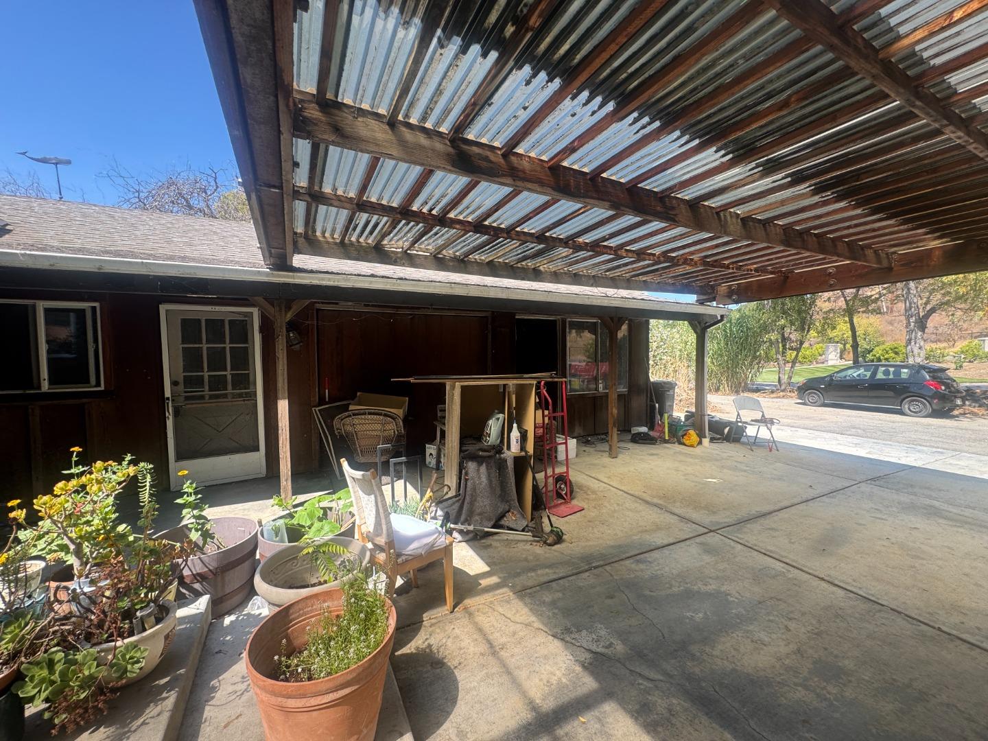 Detail Gallery Image 4 of 26 For 20560 Henwood Rd, San Jose,  CA 95120 - 3 Beds | 2 Baths