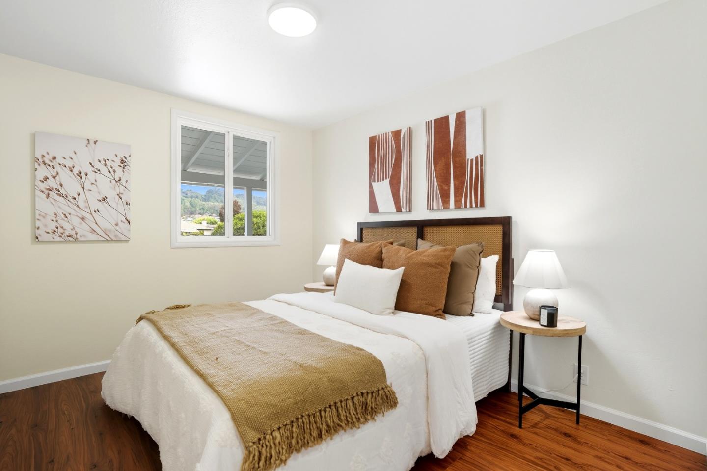 Detail Gallery Image 17 of 44 For 776 Linda Mar Blvd, Pacifica,  CA 94044 - 3 Beds | 1 Baths