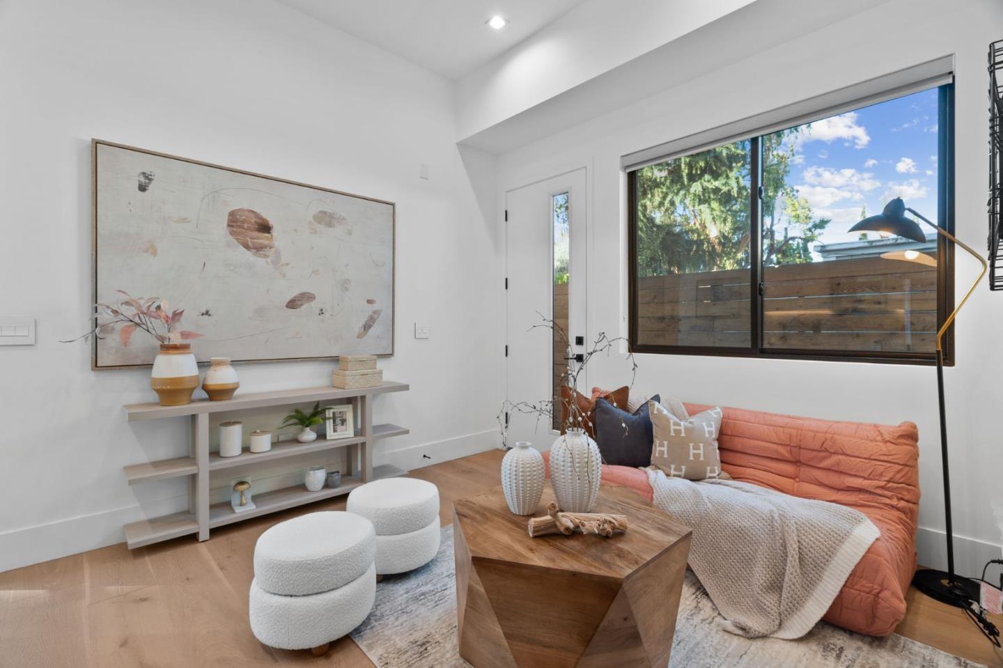 Detail Gallery Image 21 of 66 For 394 Farley St, Mountain View,  CA 94043 - 5 Beds | 4/1 Baths