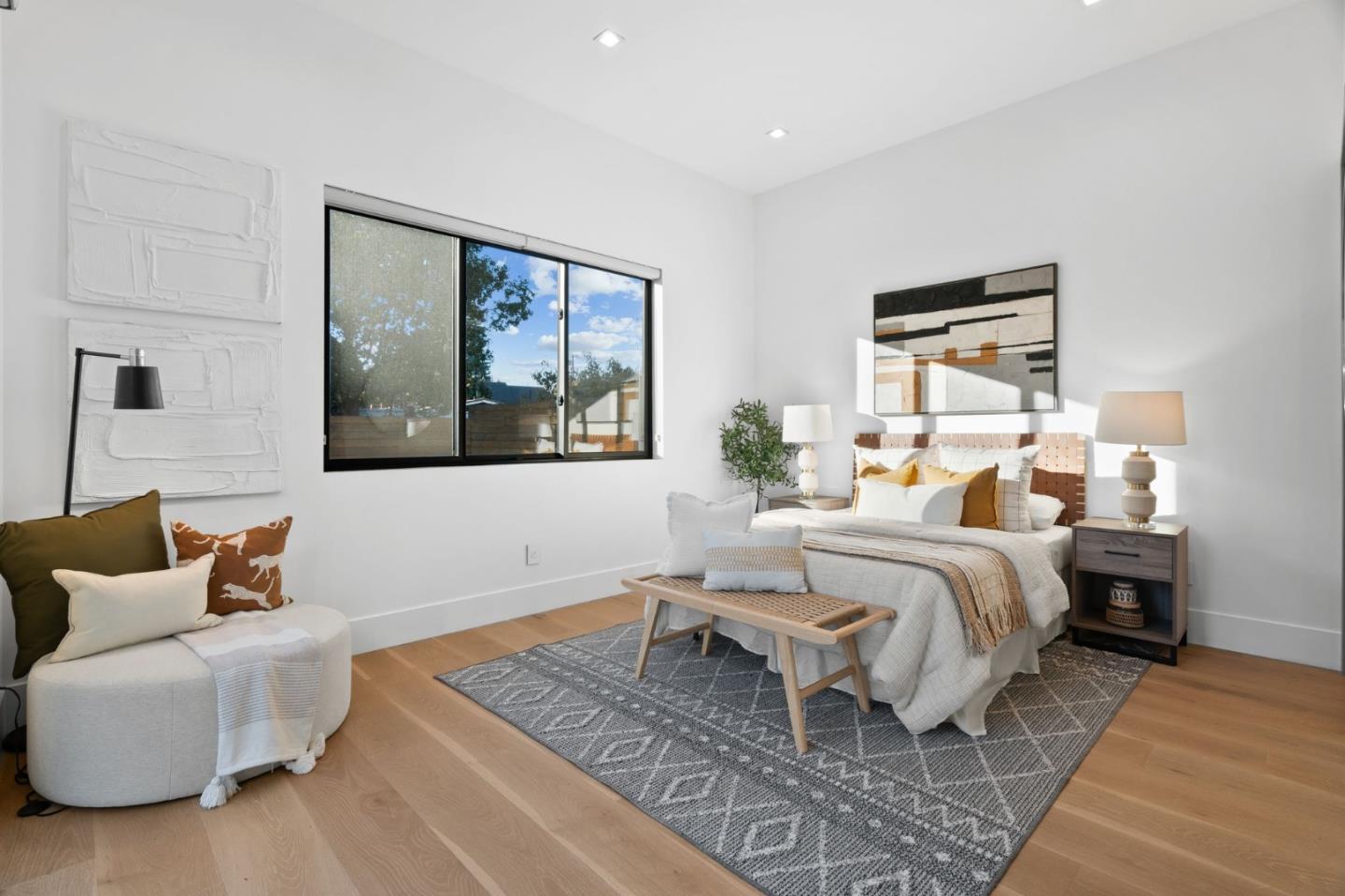 Detail Gallery Image 24 of 66 For 394 Farley St, Mountain View,  CA 94043 - 5 Beds | 4/1 Baths