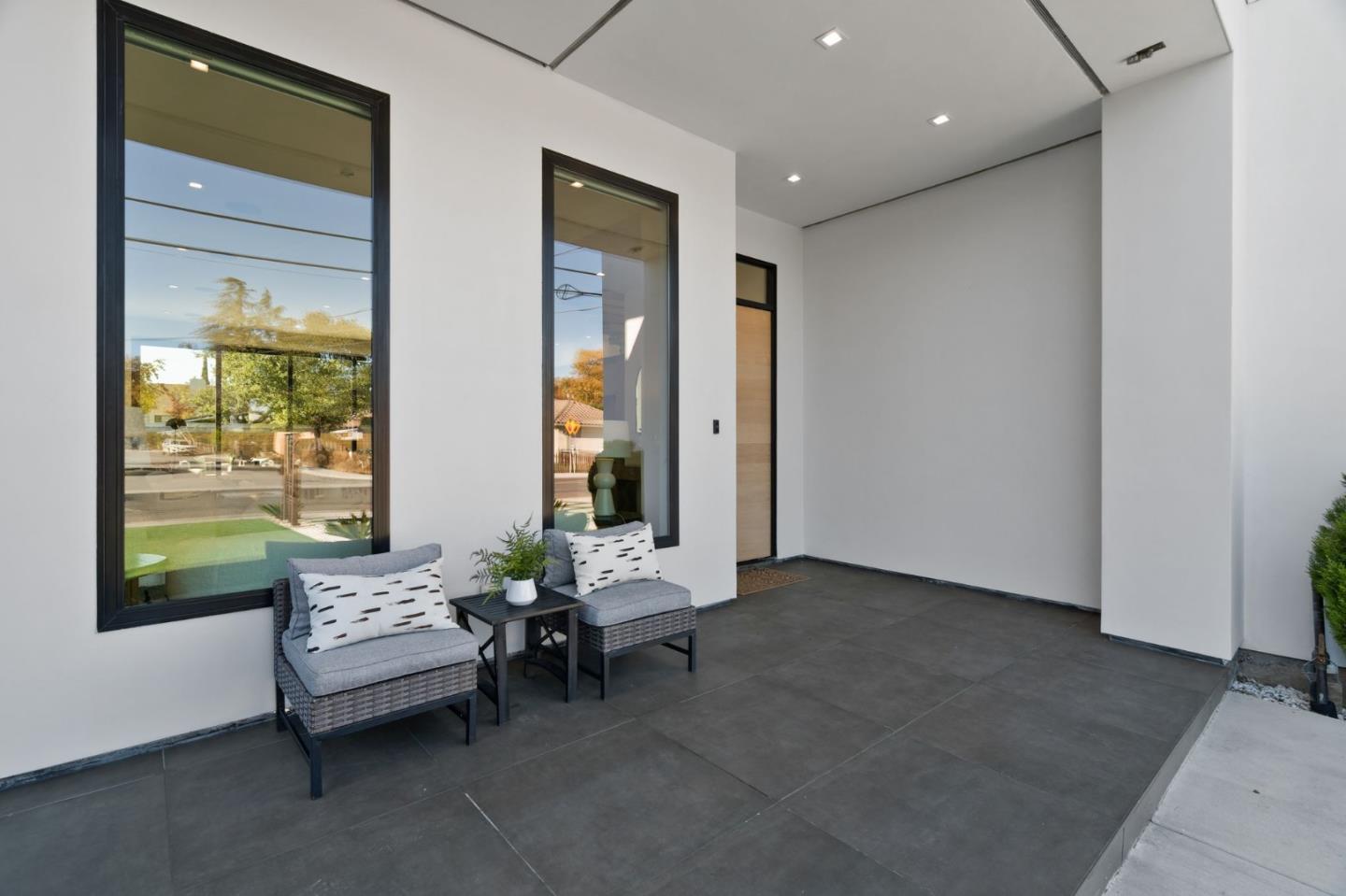 Detail Gallery Image 55 of 66 For 394 Farley St, Mountain View,  CA 94043 - 5 Beds | 4/1 Baths