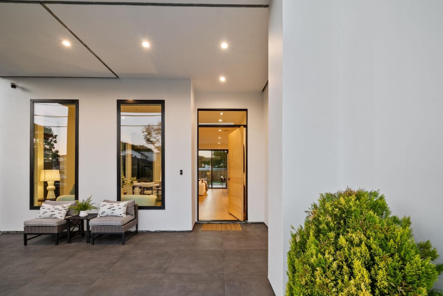 Detail Gallery Image 57 of 66 For 394 Farley St, Mountain View,  CA 94043 - 5 Beds | 4/1 Baths