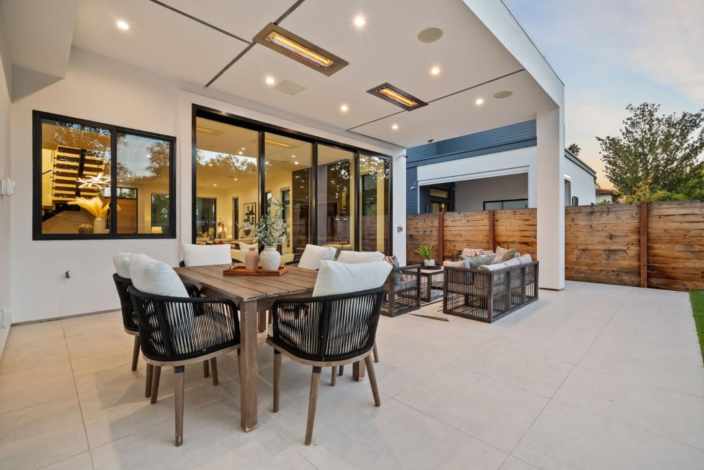 Detail Gallery Image 61 of 66 For 394 Farley St, Mountain View,  CA 94043 - 5 Beds | 4/1 Baths