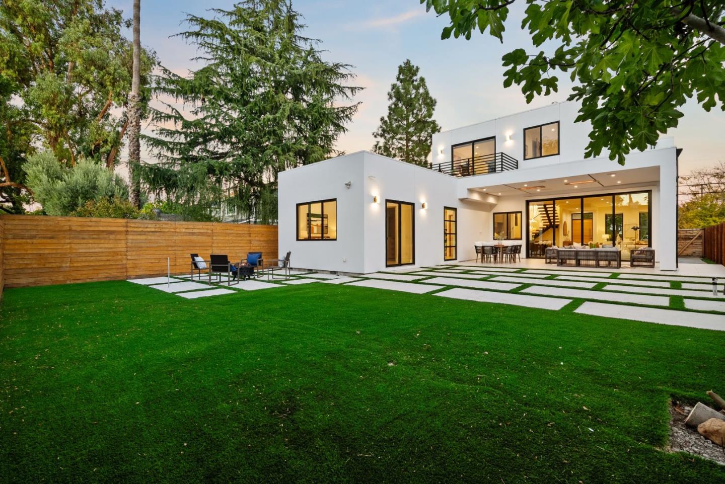 Detail Gallery Image 64 of 66 For 394 Farley St, Mountain View,  CA 94043 - 5 Beds | 4/1 Baths