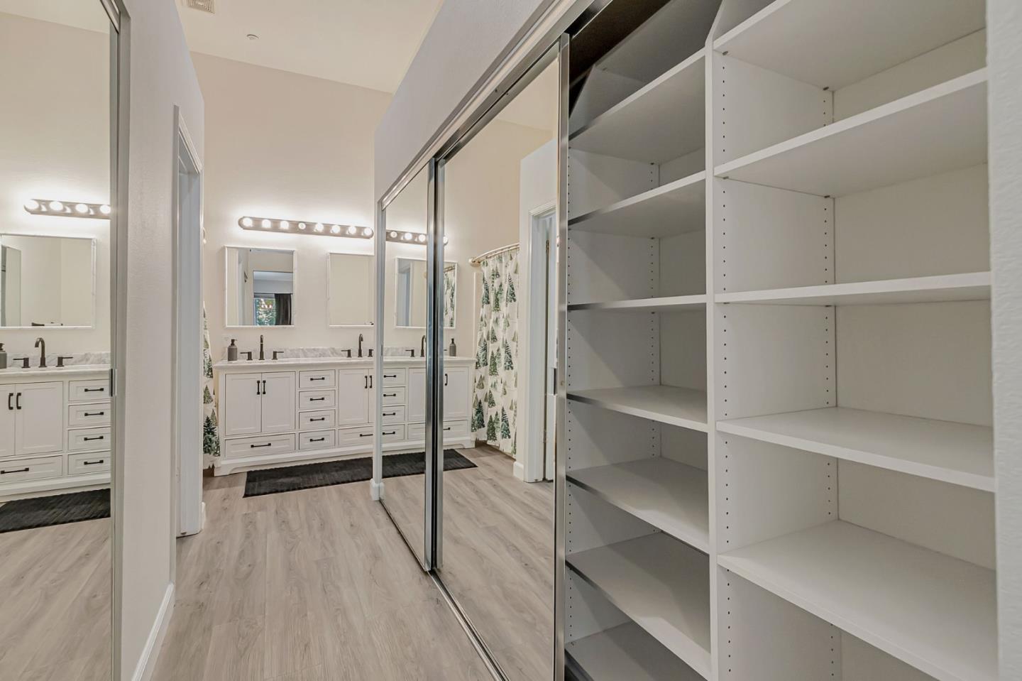 Detail Gallery Image 15 of 41 For 6225 Barb Werner Ln, San Jose,  CA 95119 - 2 Beds | 2/1 Baths