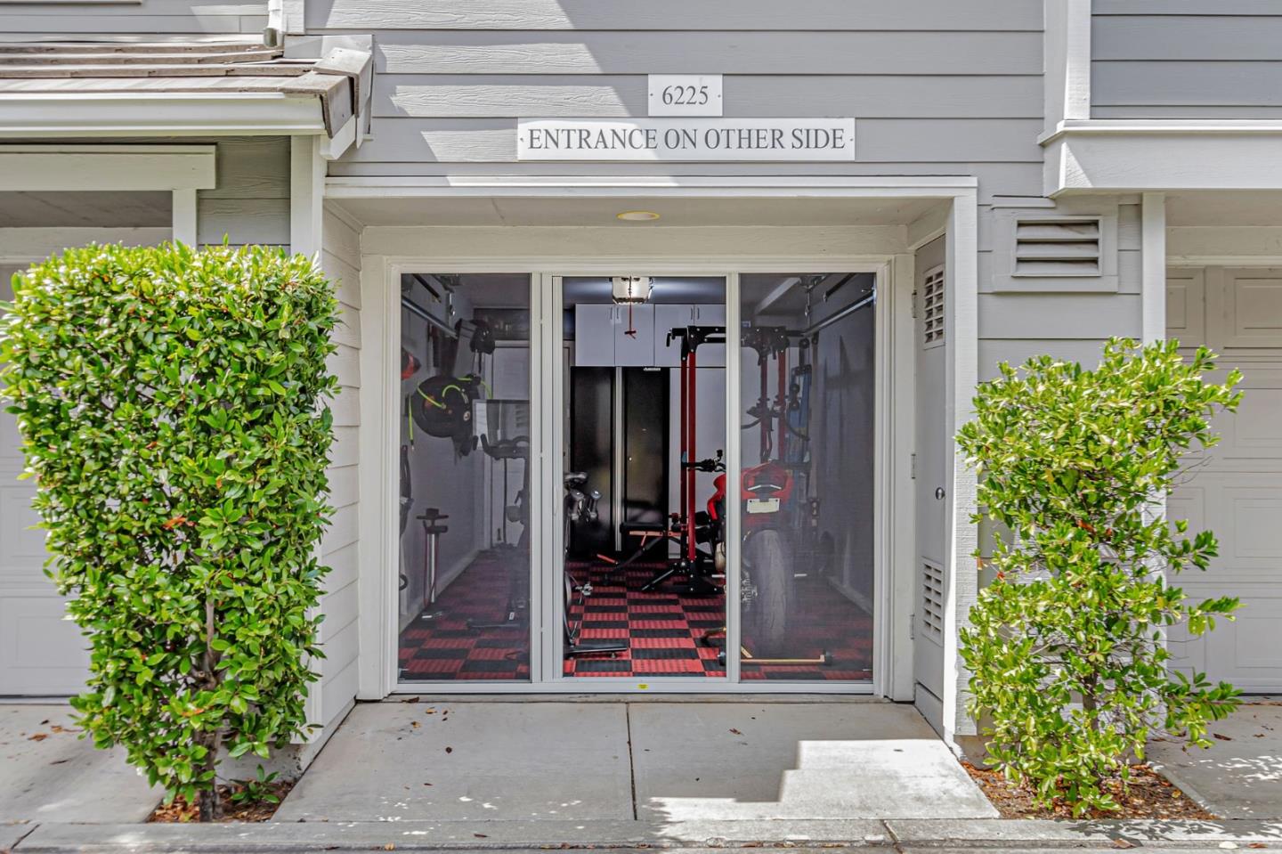 Detail Gallery Image 27 of 41 For 6225 Barb Werner Ln, San Jose,  CA 95119 - 2 Beds | 2/1 Baths