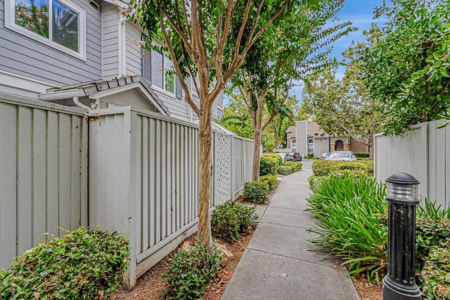 Detail Gallery Image 40 of 41 For 6225 Barb Werner Ln, San Jose,  CA 95119 - 2 Beds | 2/1 Baths