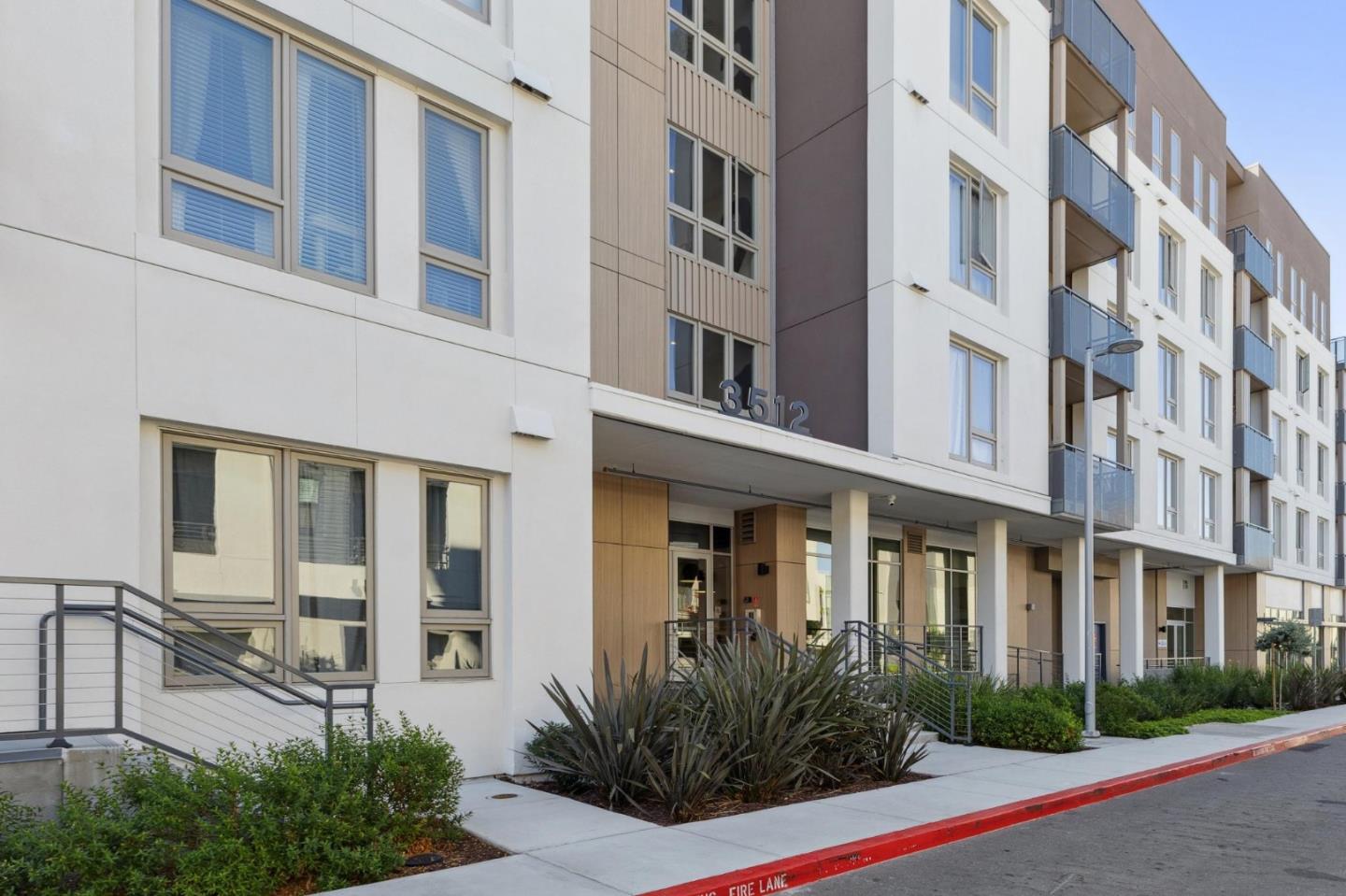 Detail Gallery Image 26 of 60 For 3512 Vision Cmn #308,  Fremont,  CA 94538 - 1 Beds | 1 Baths