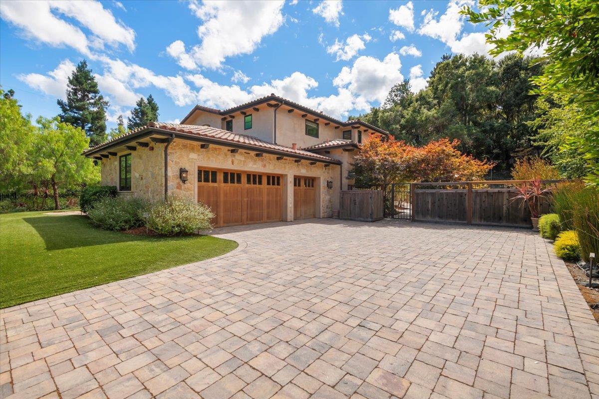 Detail Gallery Image 11 of 80 For 1571 Fairway Dr, Los Altos,  CA 94024 - 5 Beds | 5 Baths