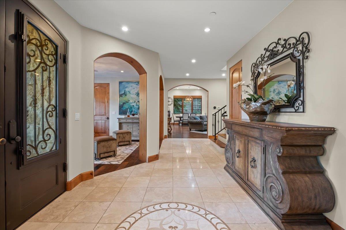 Detail Gallery Image 17 of 80 For 1571 Fairway Dr, Los Altos,  CA 94024 - 5 Beds | 5 Baths