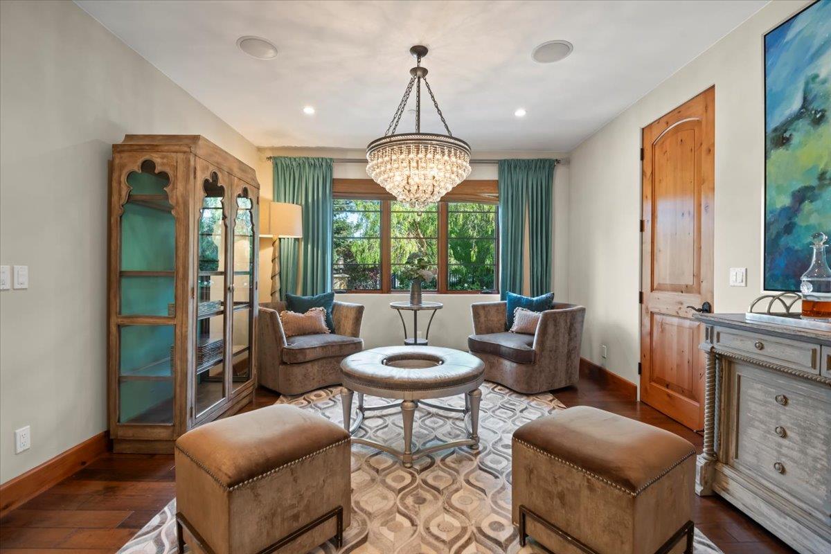 Detail Gallery Image 19 of 80 For 1571 Fairway Dr, Los Altos,  CA 94024 - 5 Beds | 5 Baths