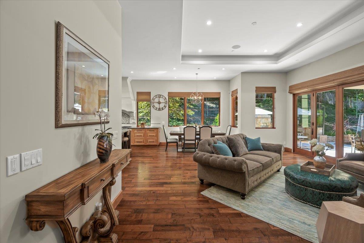 Detail Gallery Image 21 of 80 For 1571 Fairway Dr, Los Altos,  CA 94024 - 5 Beds | 5 Baths