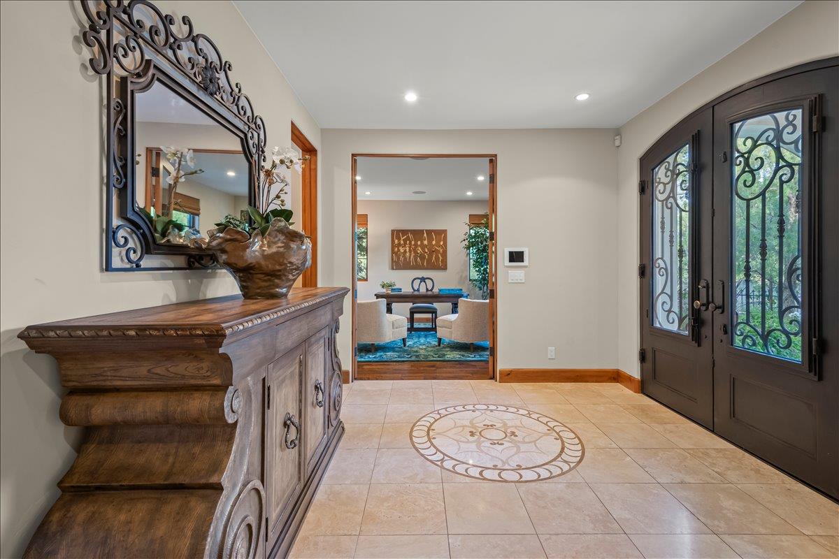 Detail Gallery Image 33 of 80 For 1571 Fairway Dr, Los Altos,  CA 94024 - 5 Beds | 5 Baths