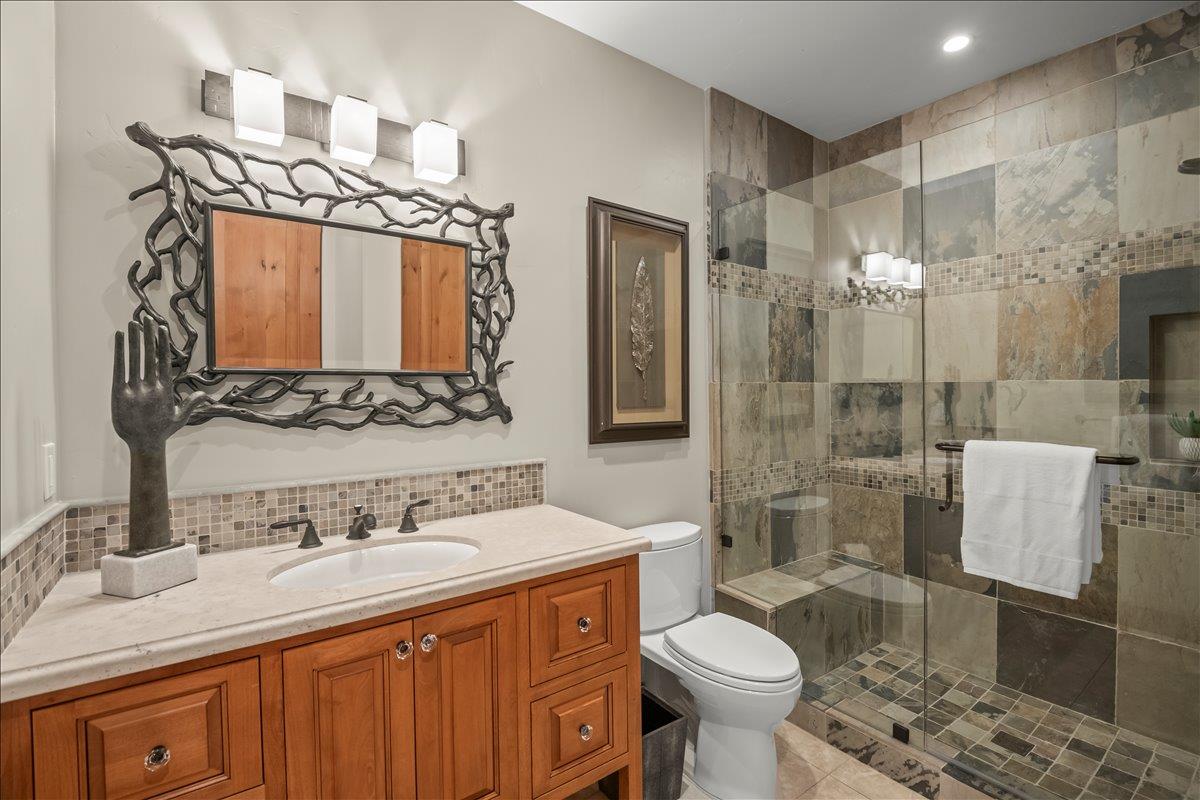 Detail Gallery Image 36 of 80 For 1571 Fairway Dr, Los Altos,  CA 94024 - 5 Beds | 5 Baths