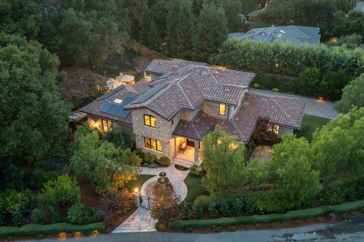 Detail Gallery Image 4 of 80 For 1571 Fairway Dr, Los Altos,  CA 94024 - 5 Beds | 5 Baths
