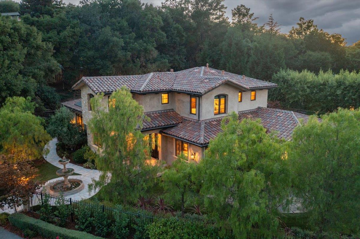 Detail Gallery Image 5 of 80 For 1571 Fairway Dr, Los Altos,  CA 94024 - 5 Beds | 5 Baths