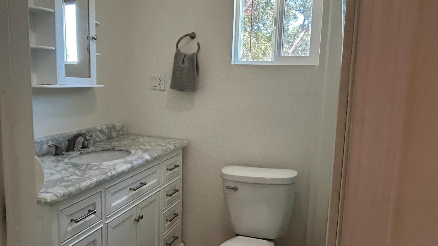 Detail Gallery Image 3 of 40 For 14748 Uhl Ave, Clearlake,  CA 95422 - 3 Beds | 1 Baths