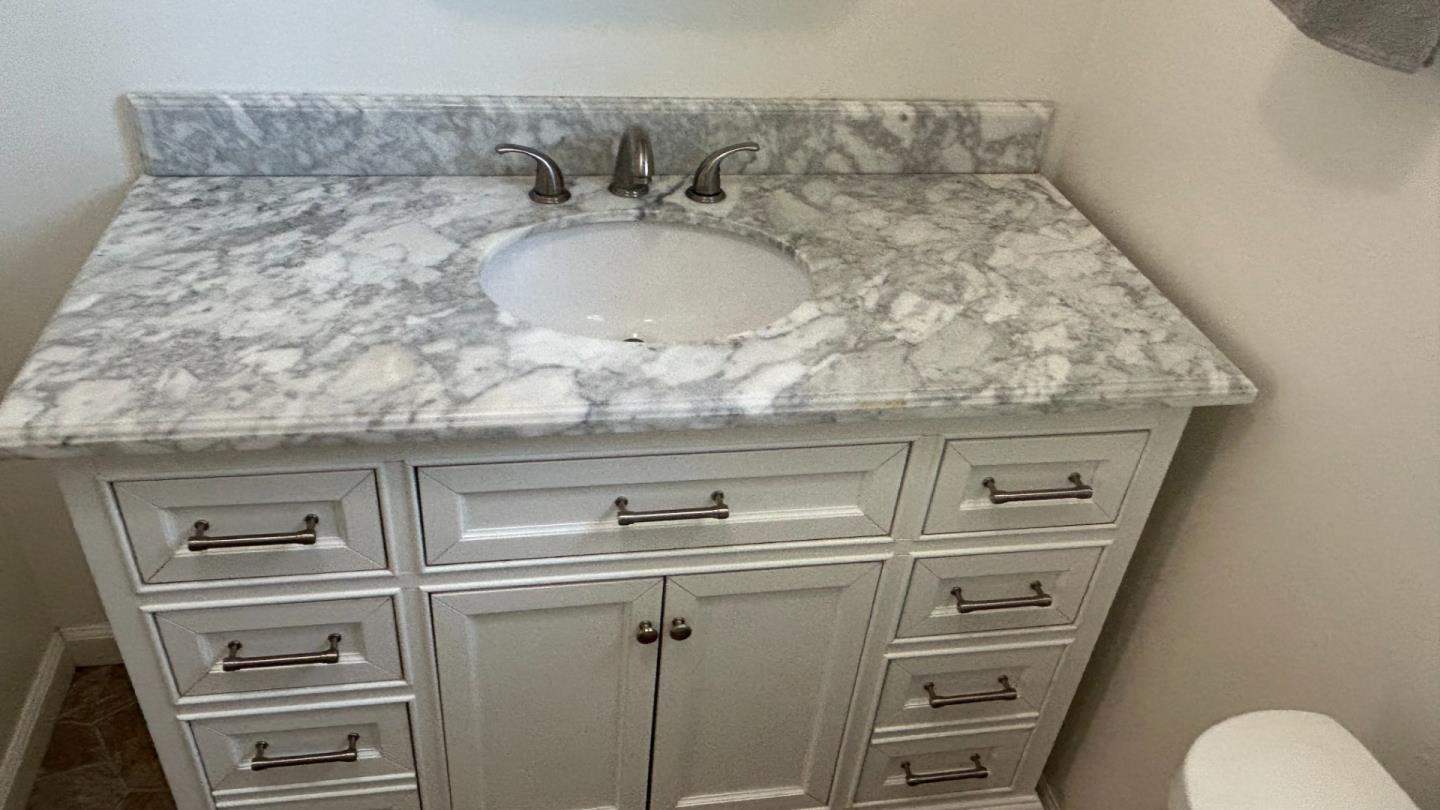 Detail Gallery Image 4 of 40 For 14748 Uhl Ave, Clearlake,  CA 95422 - 3 Beds | 1 Baths