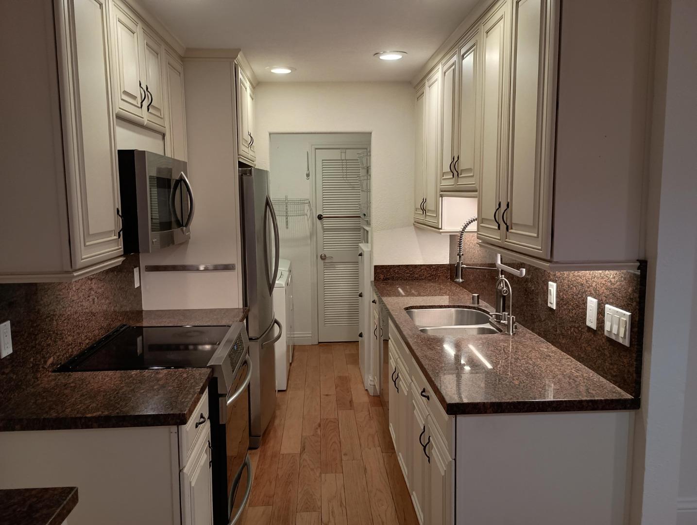 Detail Gallery Image 7 of 18 For 1514 Dolphin Dr #1514,  Aptos,  CA 95003 - 3 Beds | 2 Baths