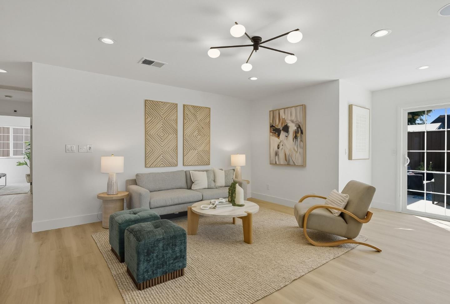 Detail Gallery Image 7 of 37 For 484 Latona Ct, San Jose,  CA 95111 - 4 Beds | 3 Baths