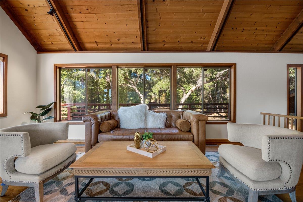 Detail Gallery Image 8 of 55 For 17337 Debbie Rd, Los Gatos,  CA 95033 - 4 Beds | 2/1 Baths