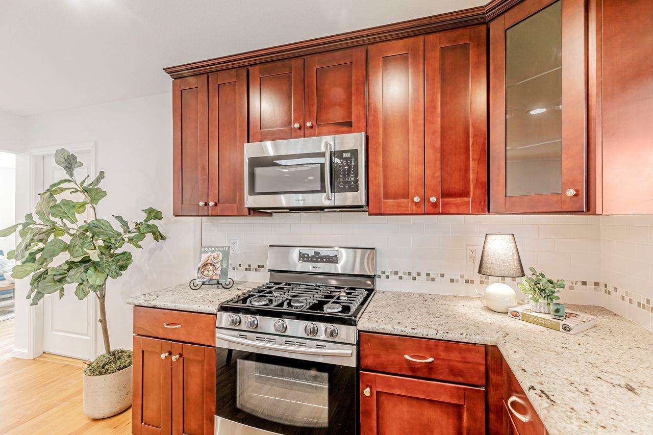 Detail Gallery Image 17 of 37 For 545 E Olive Ave, Sunnyvale,  CA 94086 - 4 Beds | 3 Baths