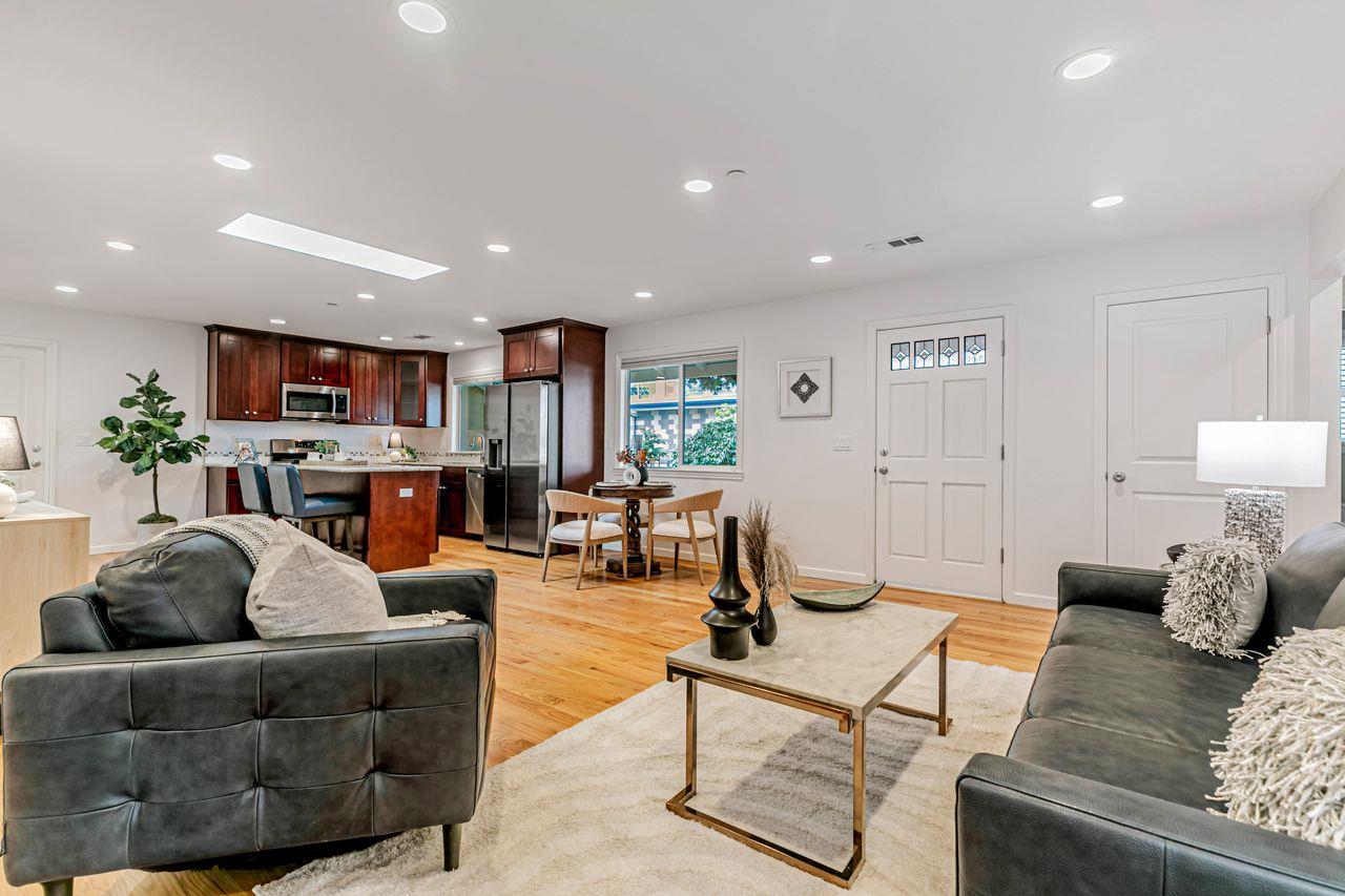 Detail Gallery Image 7 of 37 For 545 E Olive Ave, Sunnyvale,  CA 94086 - 4 Beds | 3 Baths