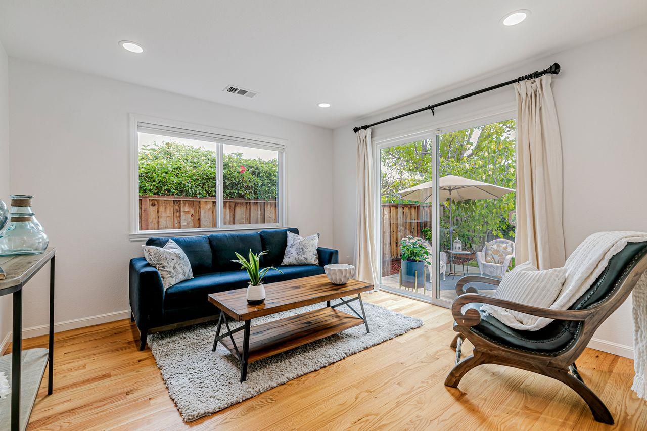 Detail Gallery Image 9 of 37 For 545 E Olive Ave, Sunnyvale,  CA 94086 - 4 Beds | 3 Baths