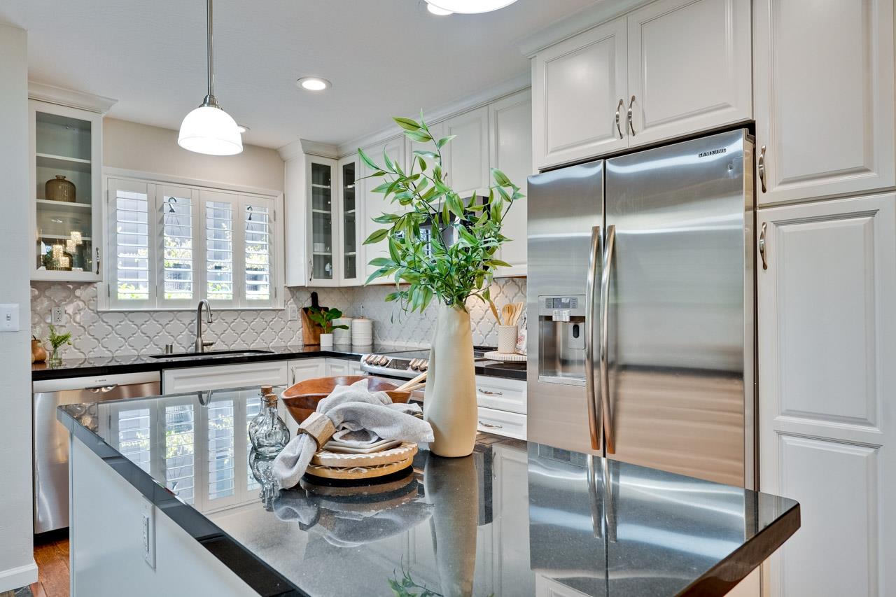 Detail Gallery Image 20 of 76 For 268 Andsbury Ave, Mountain View,  CA 94043 - 3 Beds | 2 Baths