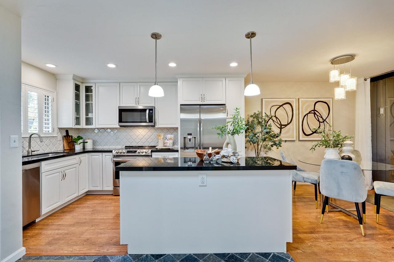 Detail Gallery Image 21 of 76 For 268 Andsbury Ave, Mountain View,  CA 94043 - 3 Beds | 2 Baths