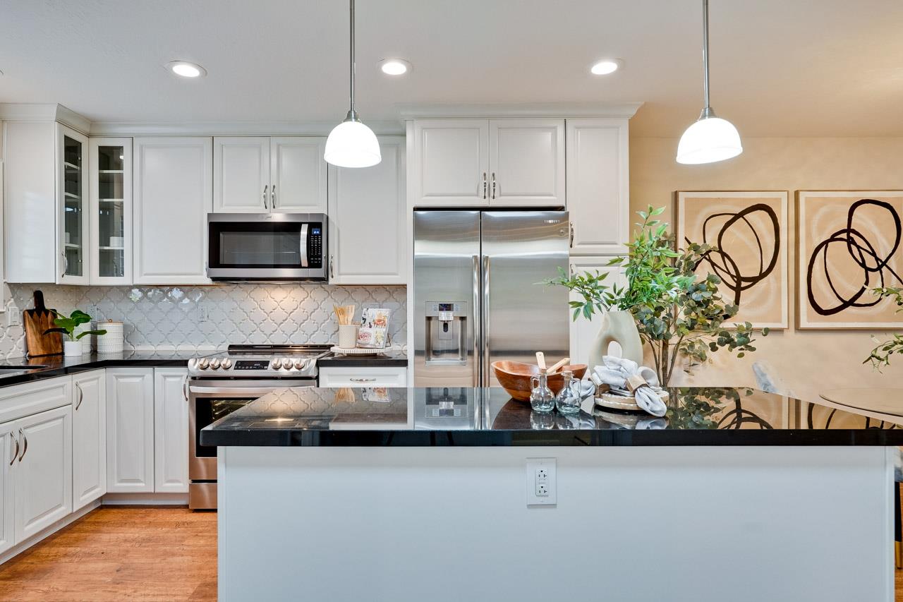 Detail Gallery Image 22 of 76 For 268 Andsbury Ave, Mountain View,  CA 94043 - 3 Beds | 2 Baths