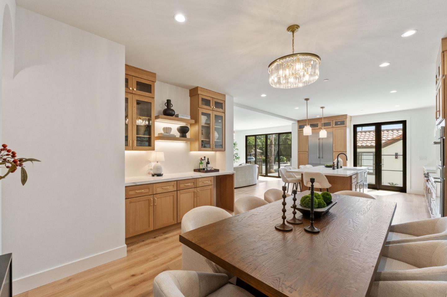 Detail Gallery Image 10 of 29 For 201 Burlingame Ave, Burlingame,  CA 94010 - 4 Beds | 3/1 Baths